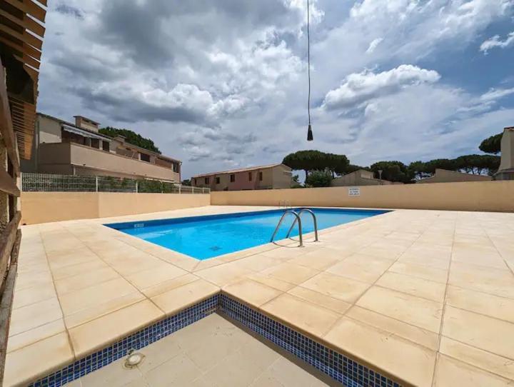 Appartement Pinede Piscine Clim Proche Plage Village Naturiste 阿格德 外观 照片