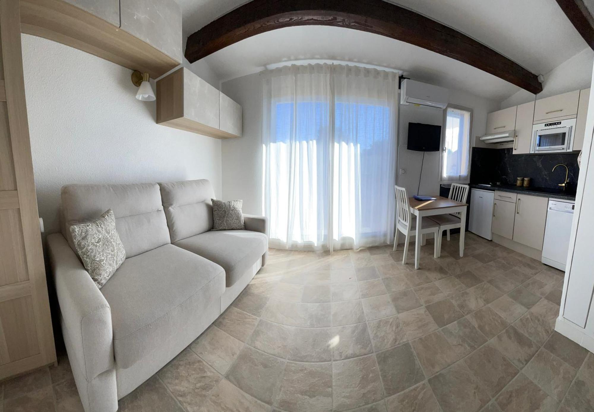 Appartement Pinede Piscine Clim Proche Plage Village Naturiste 阿格德 外观 照片